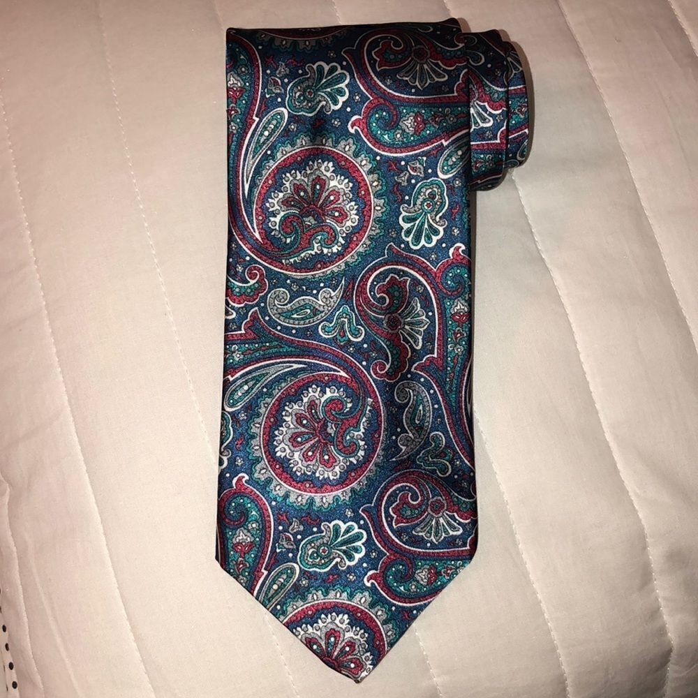The Men’s Store Blue Red Gray White Paisley Polyester Tie